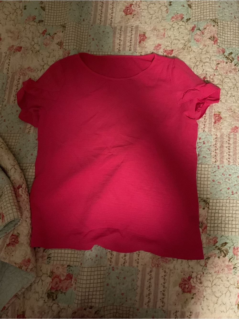 Women's Short-Sleeve Crewneck Tee in Vibrant Fuchsia